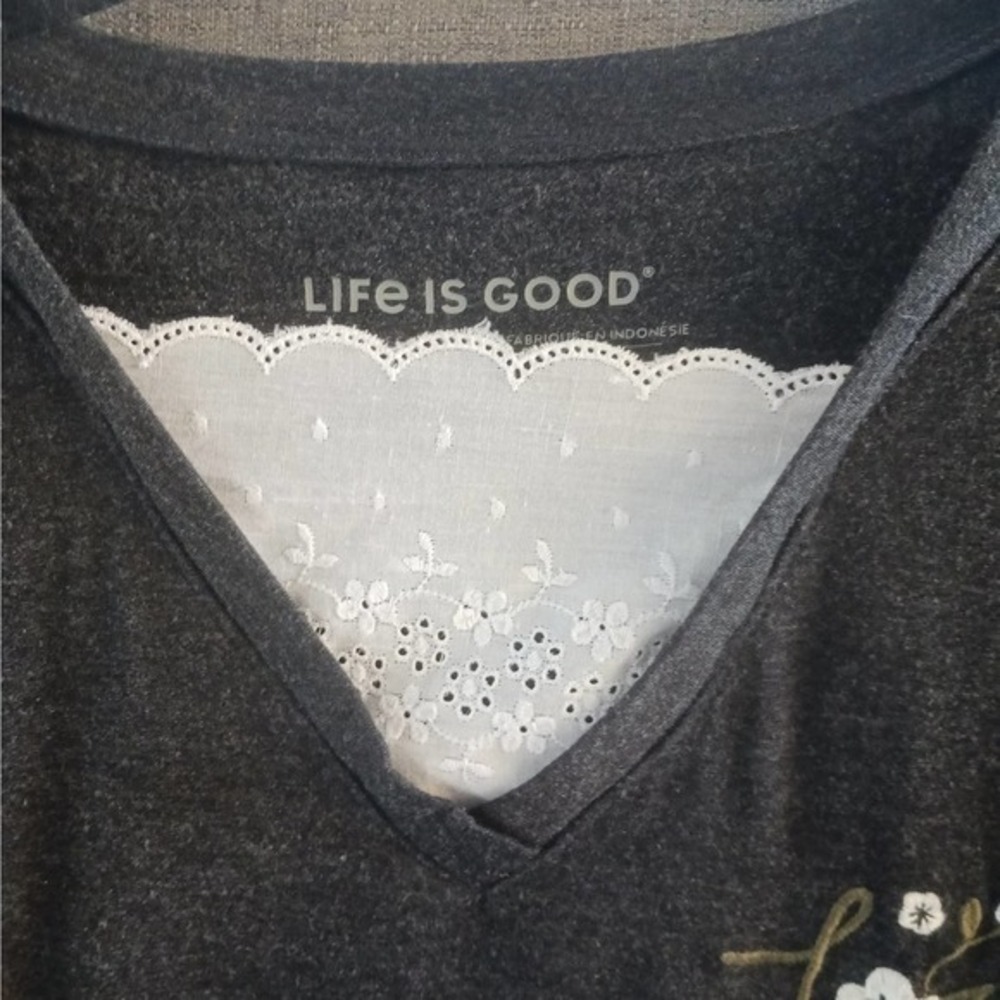 Life Is Good Supreme Blend Pullover Women XS Gray Embroidered Love Oversized - Picture 9 of 13